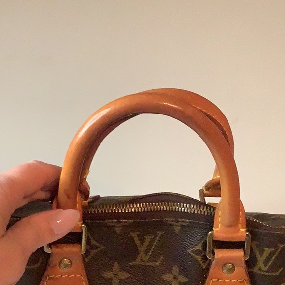 Louis Vuitton Alma - Picture 3 of 14
